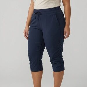 😍SHOW SPECIAL KIRKLAND Black Ruched Capris size XL